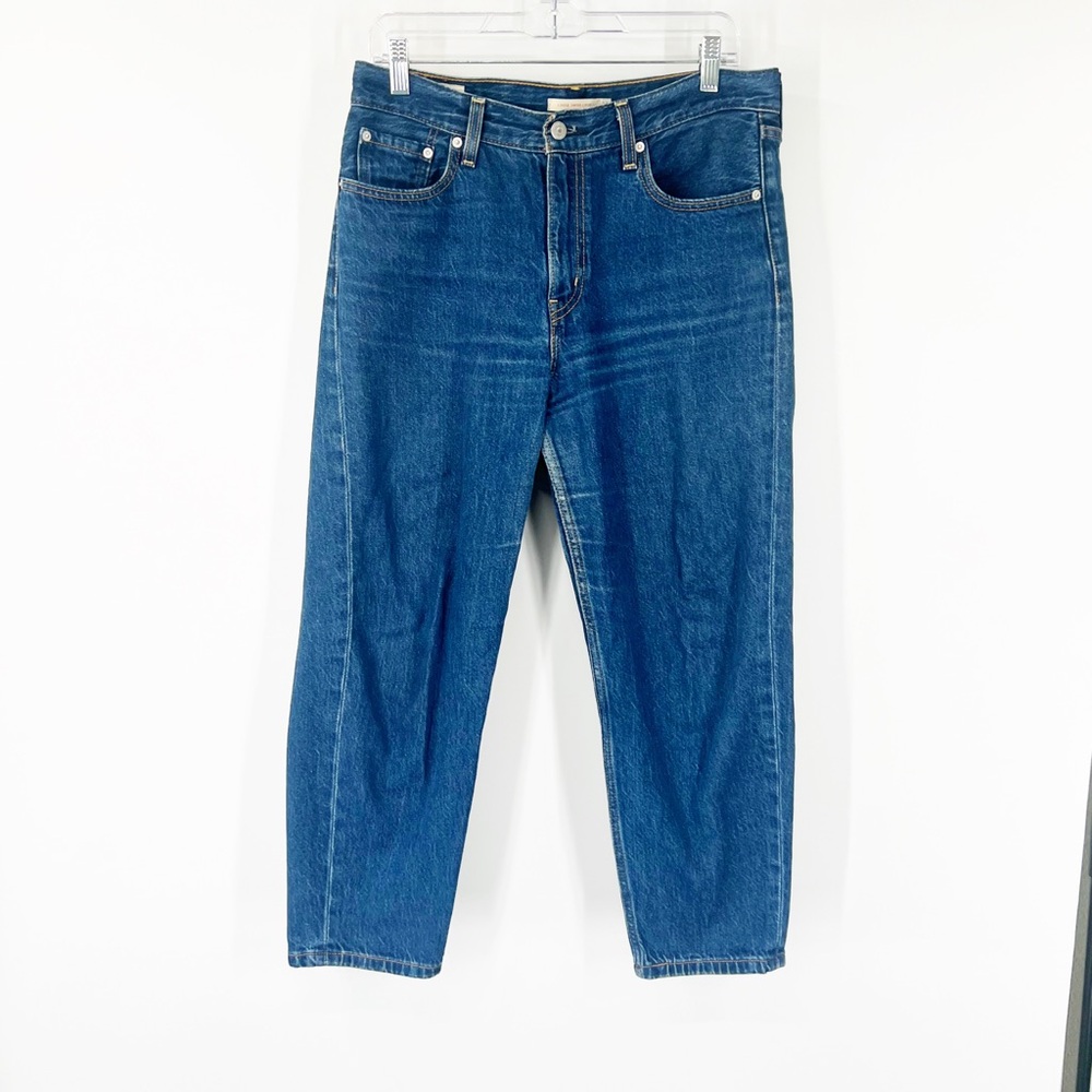 Leviโs Loose Taper Crop Jeans High Rise